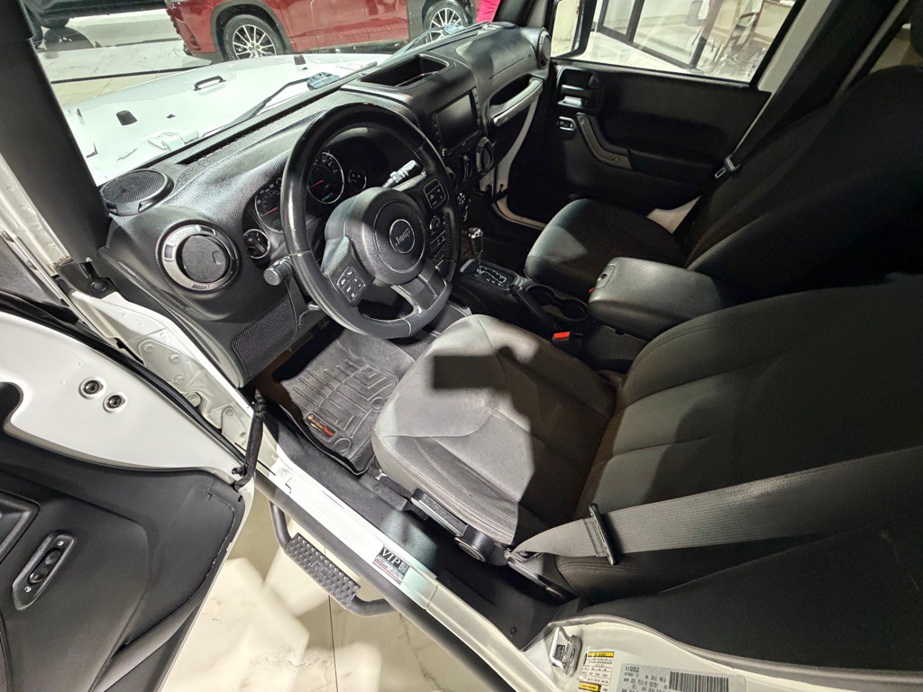 2015 Jeep Wrangler Unlimited Image 19