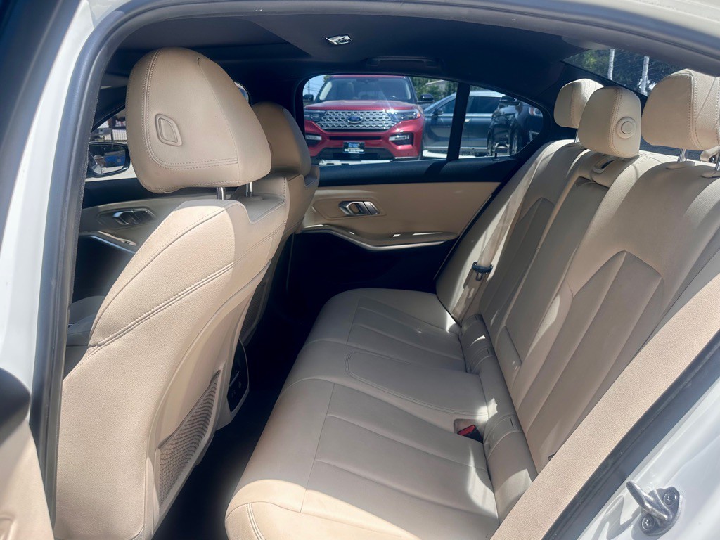 2020 BMW 3 Series Image 19