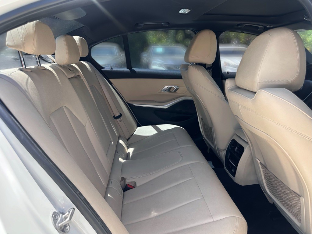 2020 BMW 3 Series Image 23