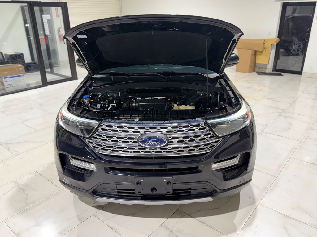 2021 Ford Explorer Image 4