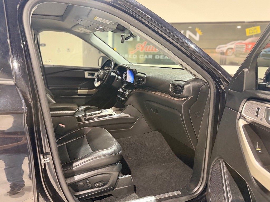2021 Ford Explorer Image 14