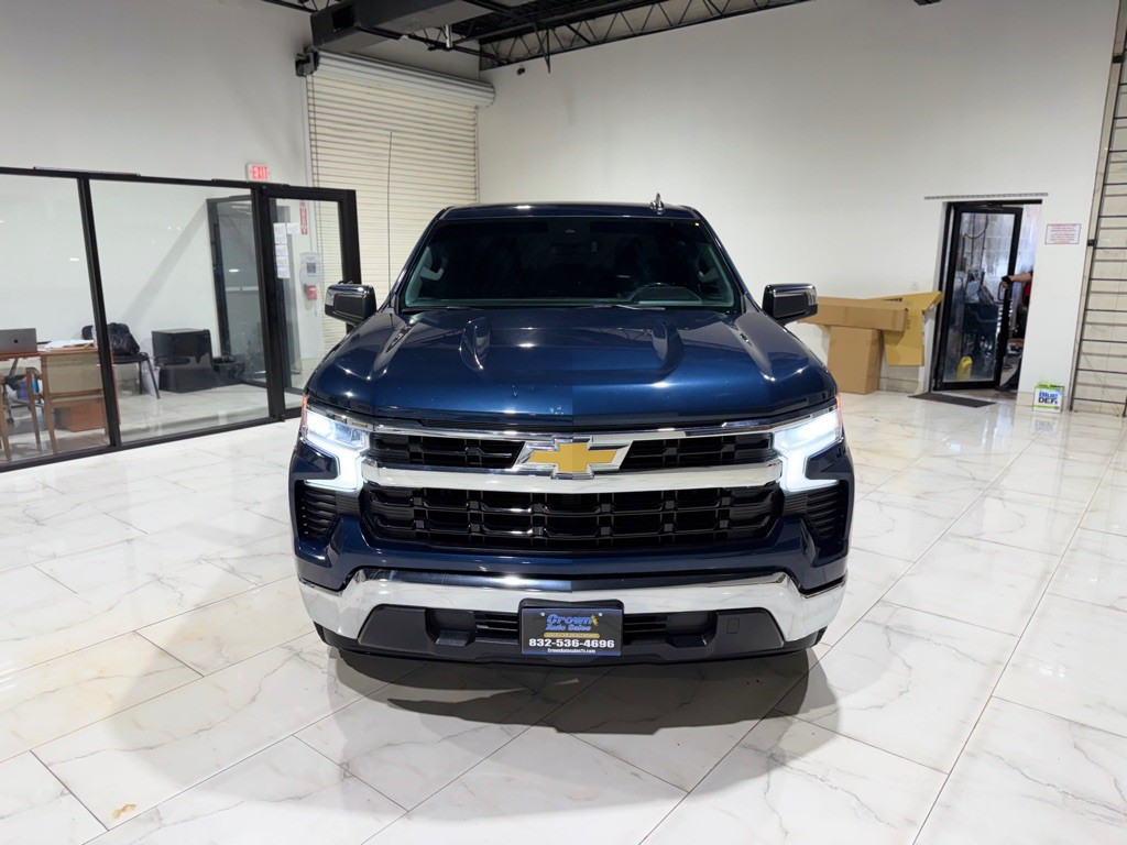 2022 Chevrolet Silverado 1500 Image 2