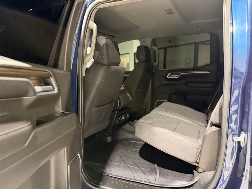 2022 Chevrolet Silverado 1500 Image 11