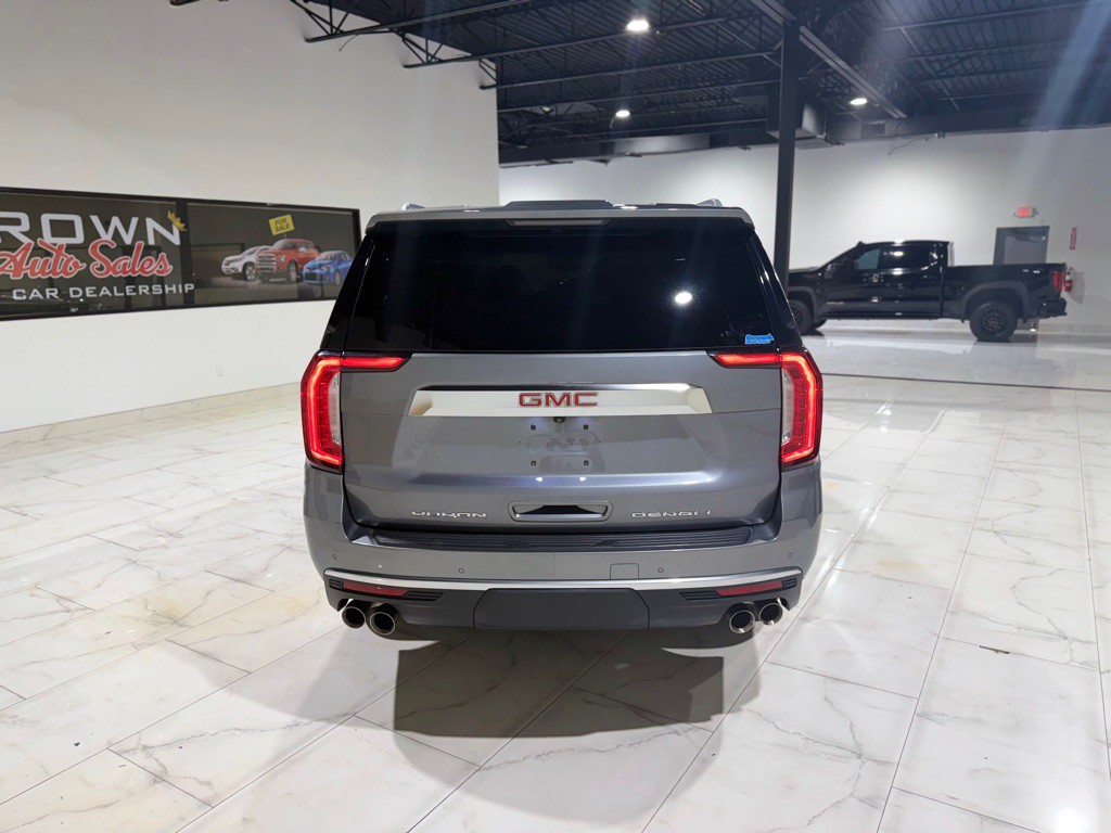 2022 GMC Yukon Image 9