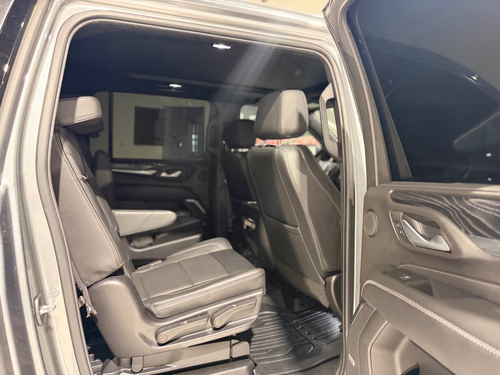 2022 GMC Yukon Image 13