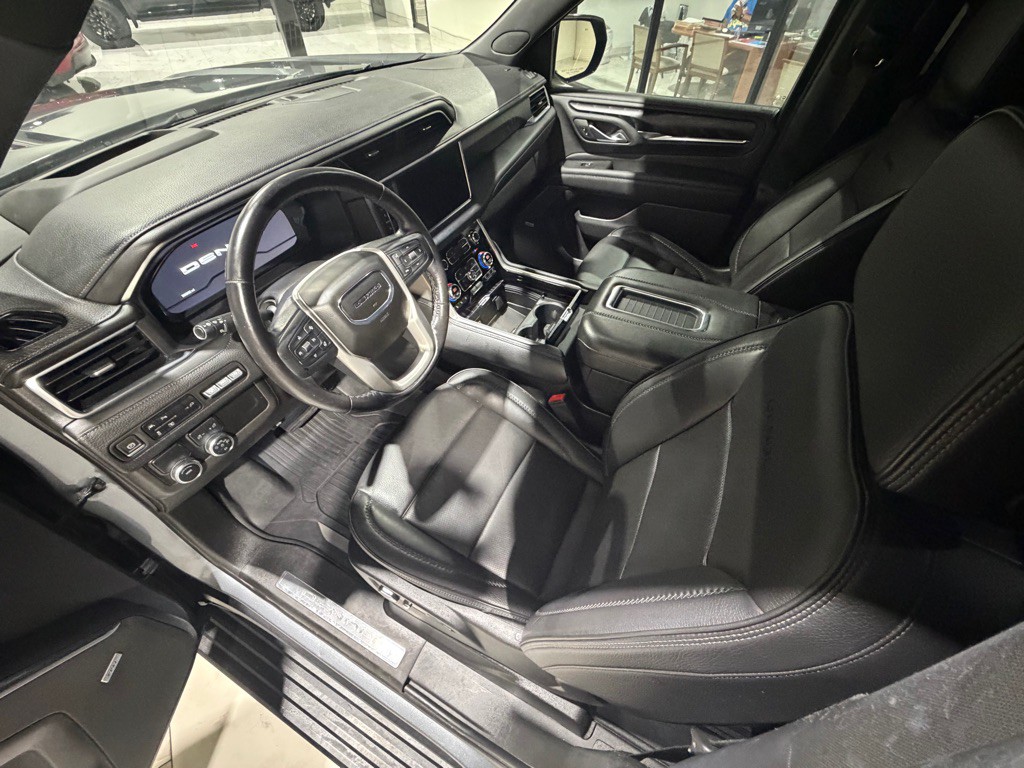 2022 GMC Yukon Image 19
