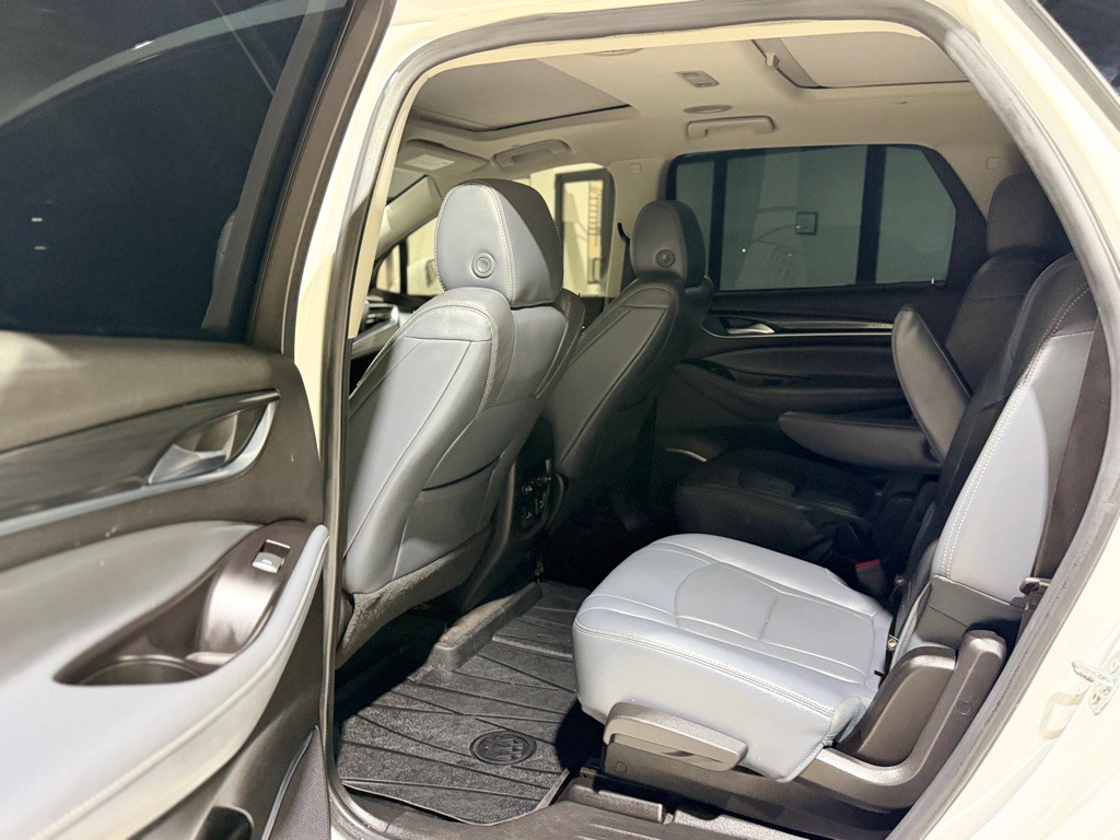 2019 Buick Enclave Image 12