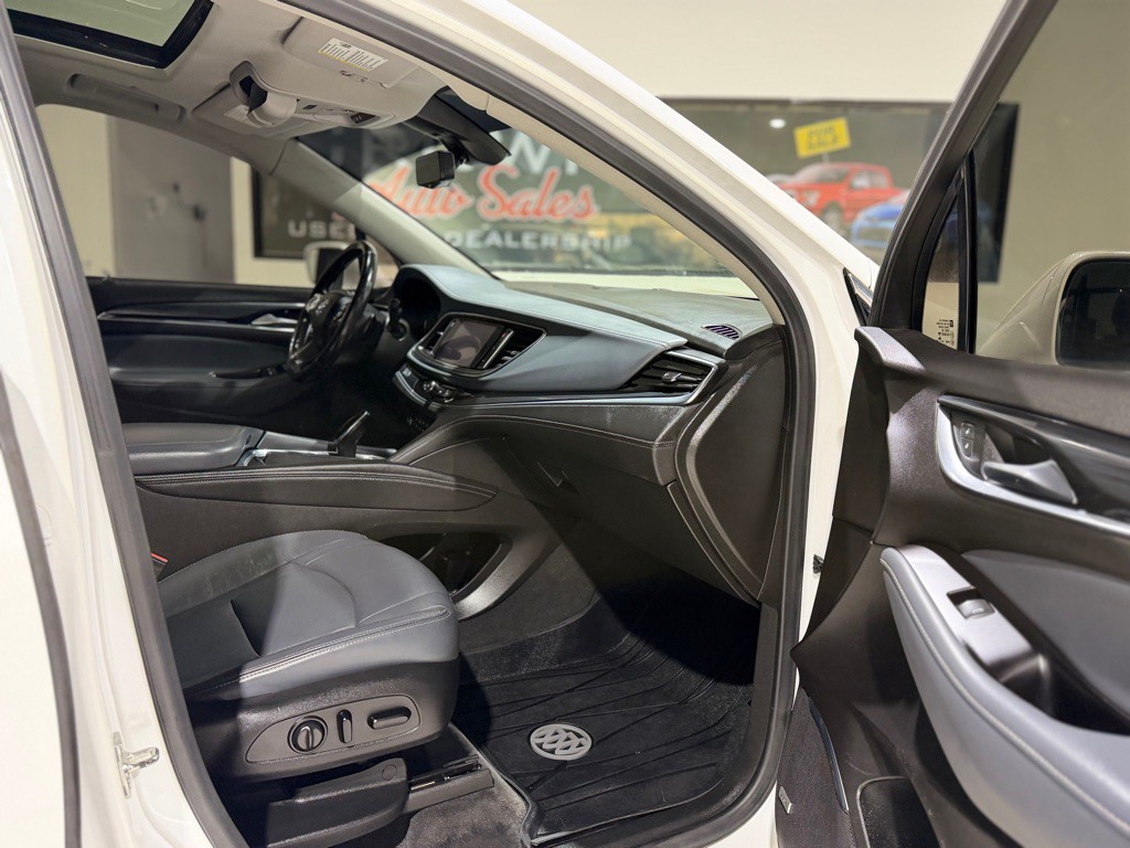 2019 Buick Enclave Image 14