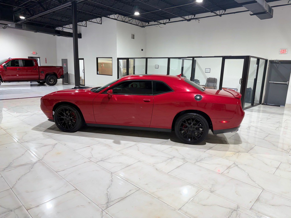2015 Dodge Challenger Image 7