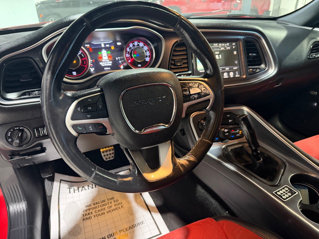 2015 Dodge Challenger Image 18