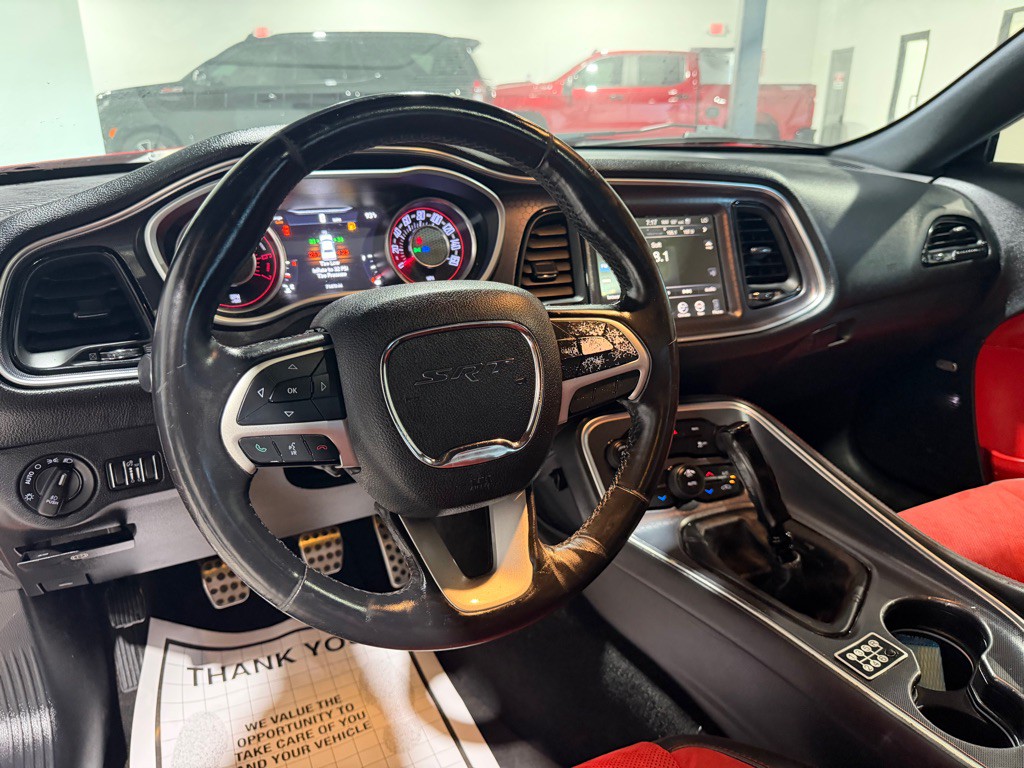 2015 Dodge Challenger Image 20