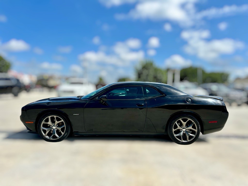 2015 Dodge Challenger Image 5