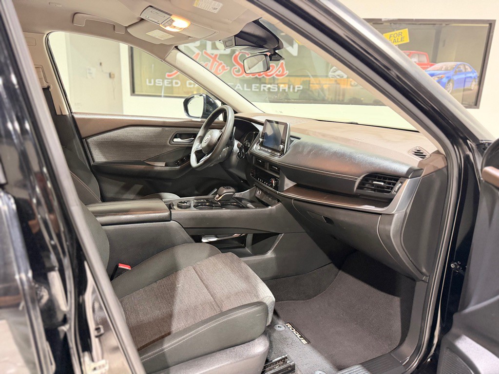 2023 Nissan Rogue Image 13
