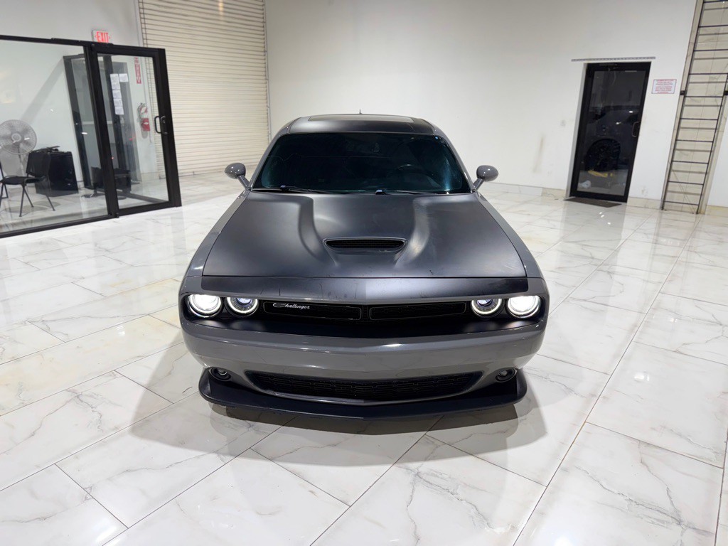 2023 Dodge Challenger Image 2