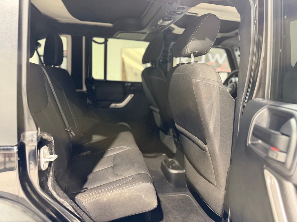 2016 Jeep Wrangler Unlimited Image 13