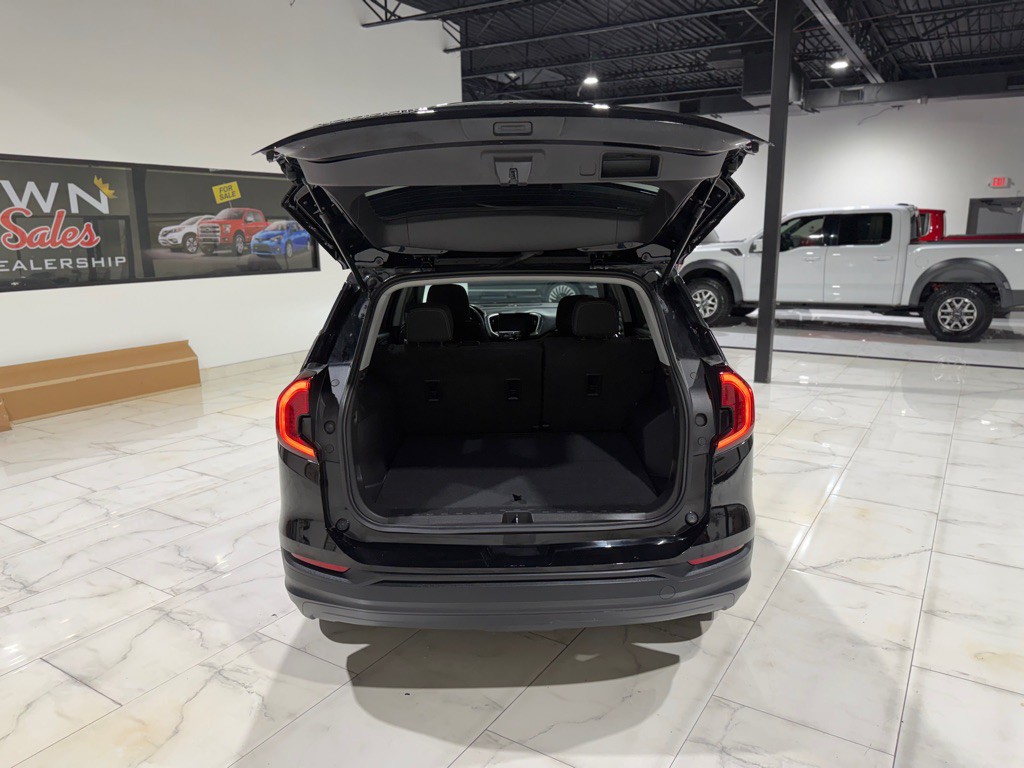 2024 GMC Terrain Image 11