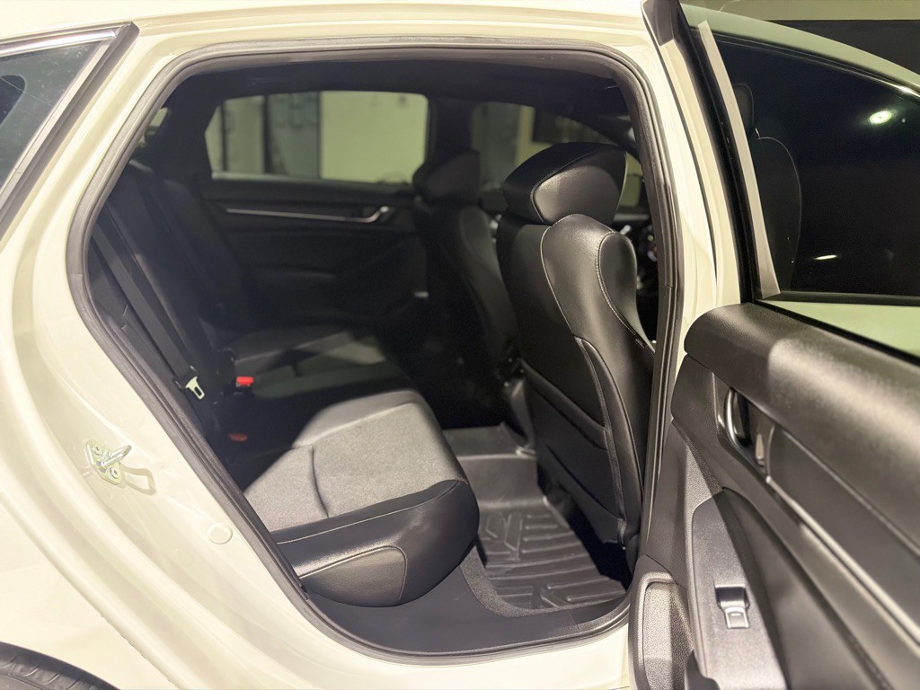 2021 Honda Accord Image 12