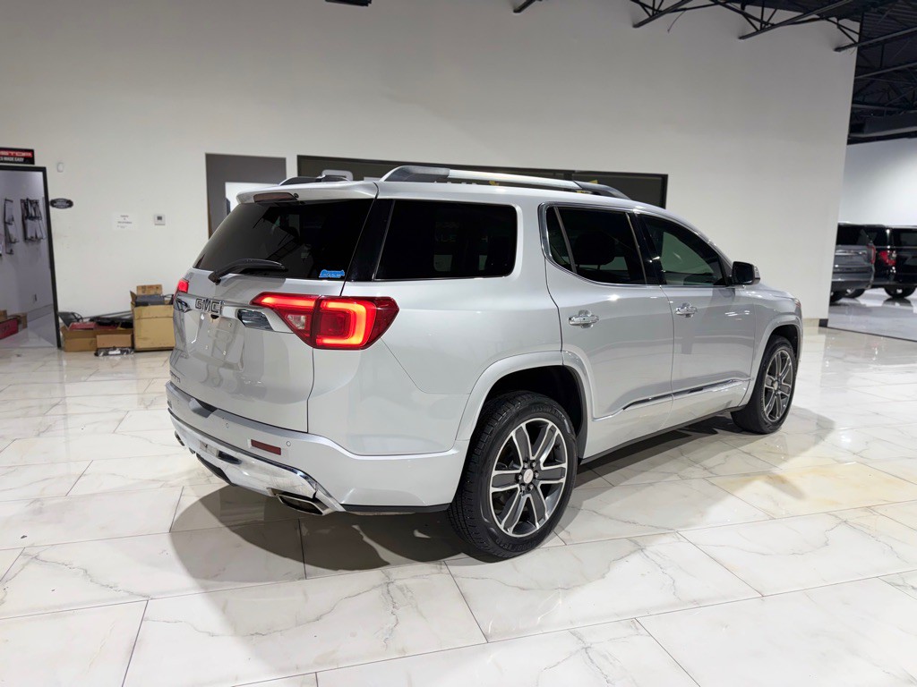 2019 GMC Acadia Image 8