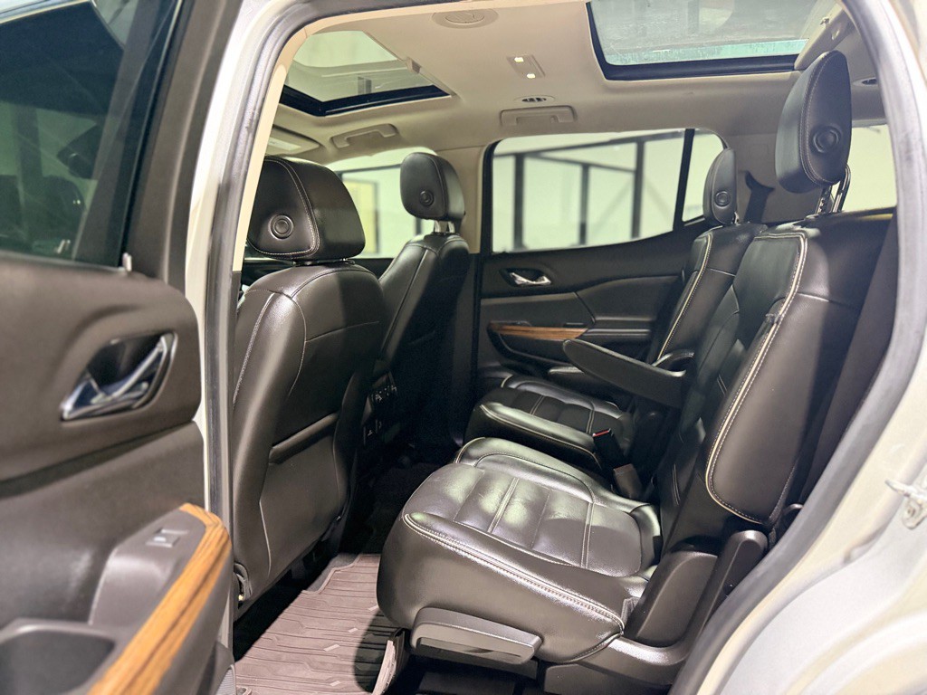 2019 GMC Acadia Image 12
