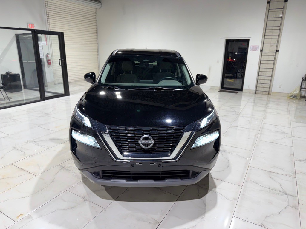 2023 Nissan Rogue Image 2
