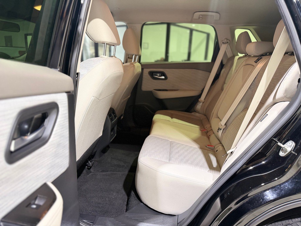 2023 Nissan Rogue Image 12