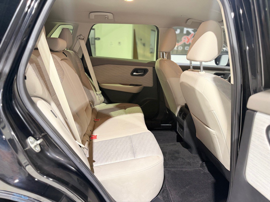 2023 Nissan Rogue Image 13