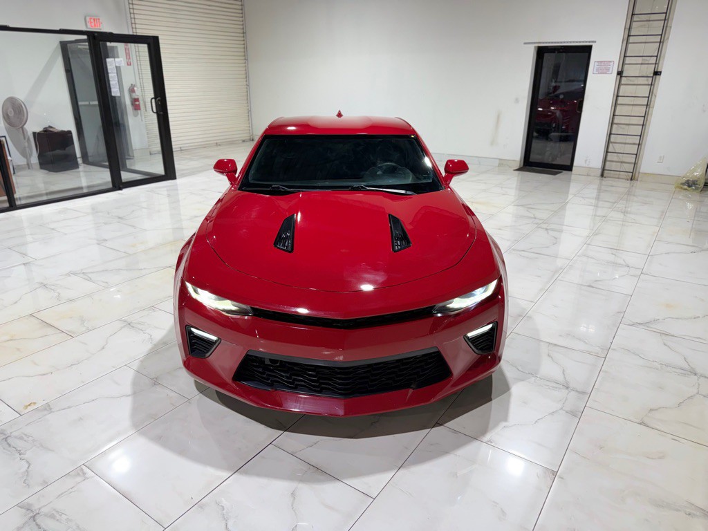 2016 Chevrolet Camaro Image 2