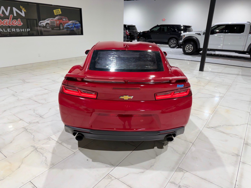 2016 Chevrolet Camaro Image 8