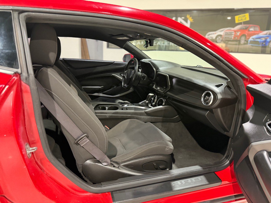 2016 Chevrolet Camaro Image 10