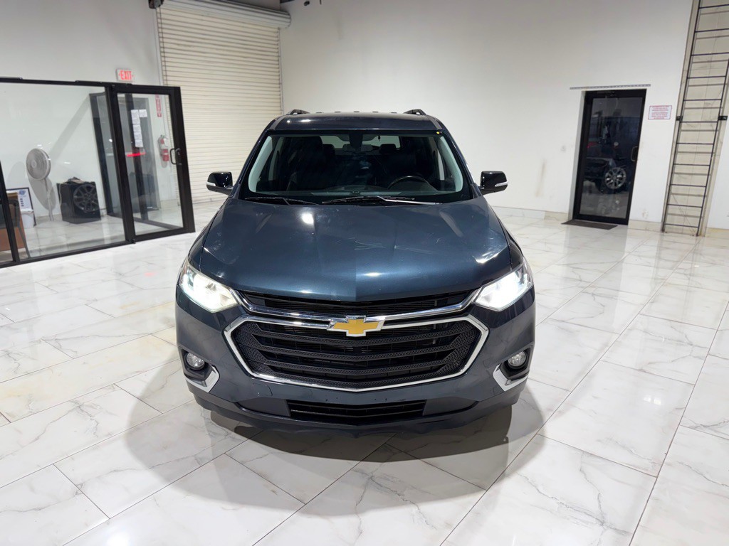 2021 Chevrolet Traverse Image 2