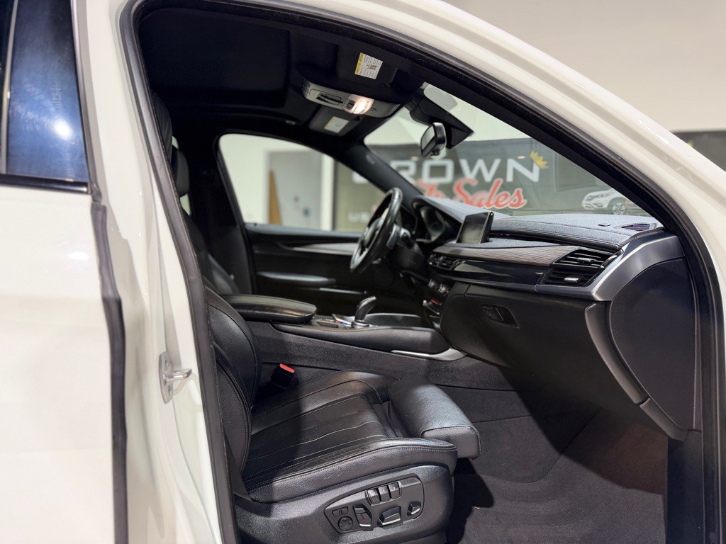 2018 BMW X6 Image 18