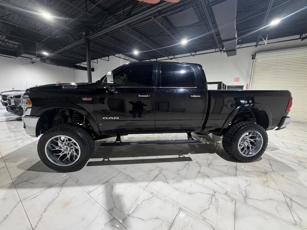 2022 RAM 2500 Image 8