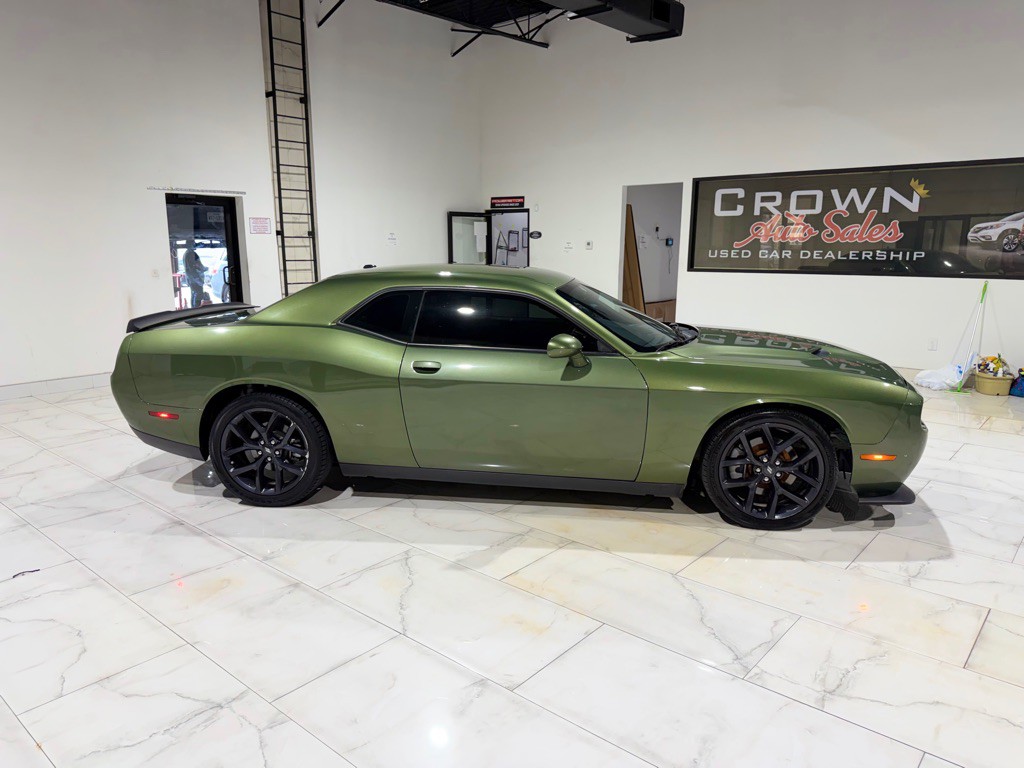 2023 Dodge Challenger Image 8