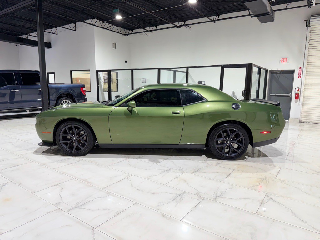 2023 Dodge Challenger Image 9