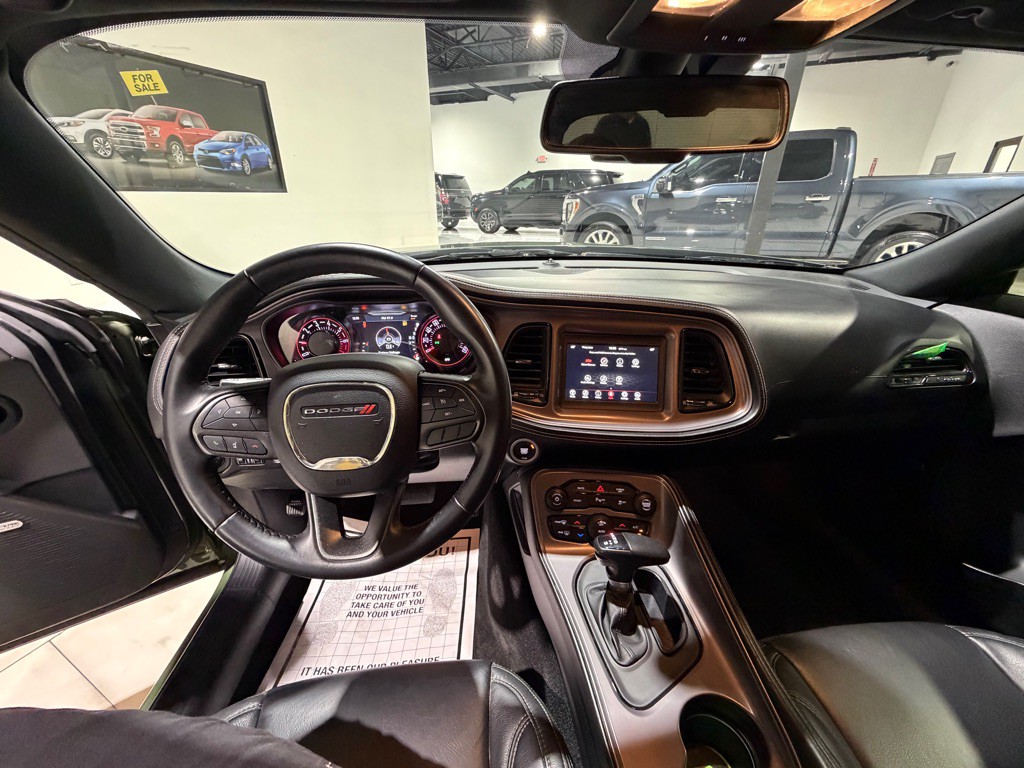 2023 Dodge Challenger Image 19