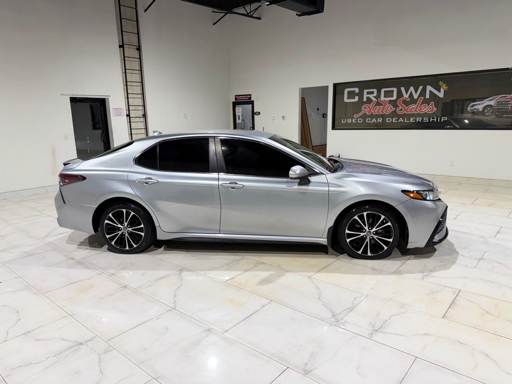 2021 Toyota Camry Image 8