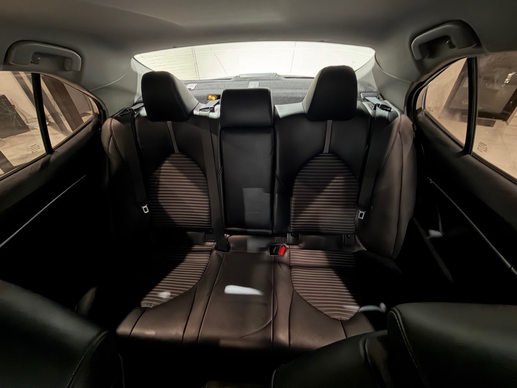 2021 Toyota Camry Image 19