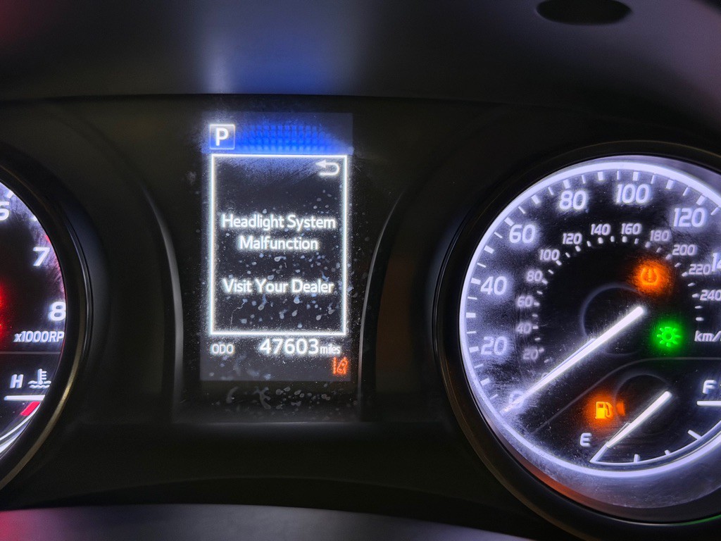 2021 Toyota Camry Image 25