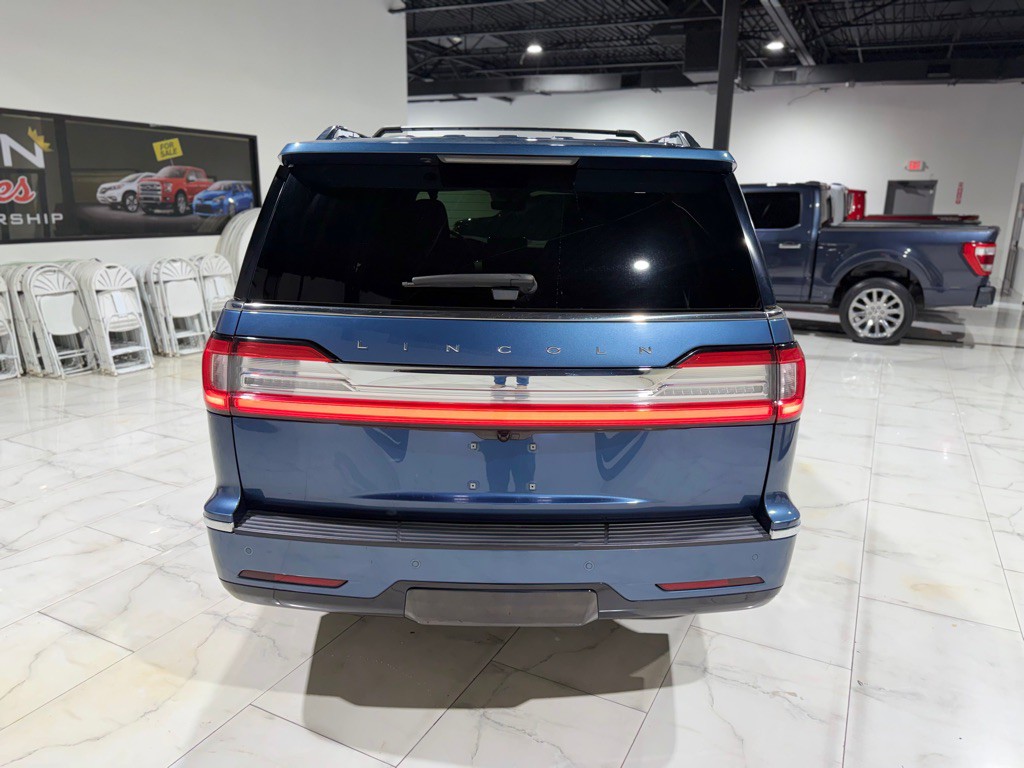 2020 Lincoln Navigator Image 9
