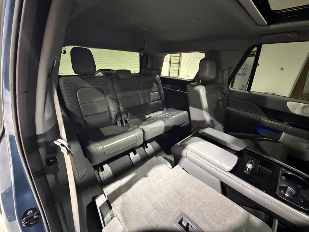 2020 Lincoln Navigator Image 16