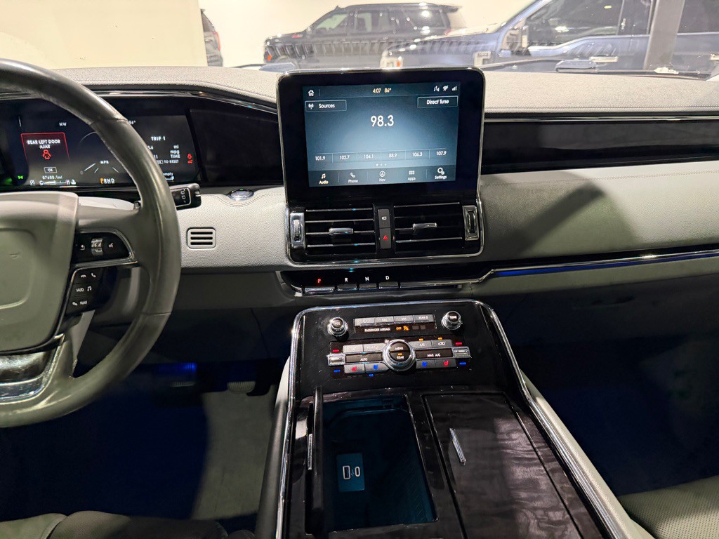 2020 Lincoln Navigator Image 23