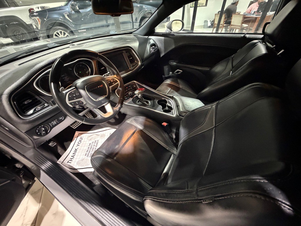 2017 Dodge Challenger Image 16