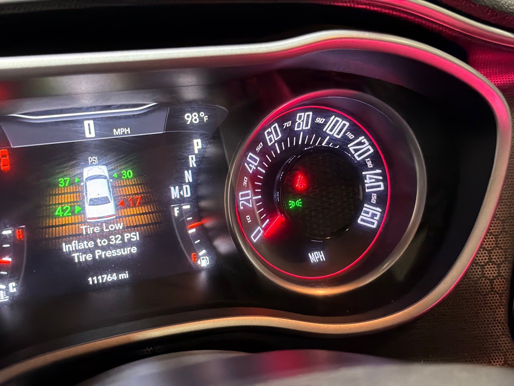 2017 Dodge Challenger Image 20