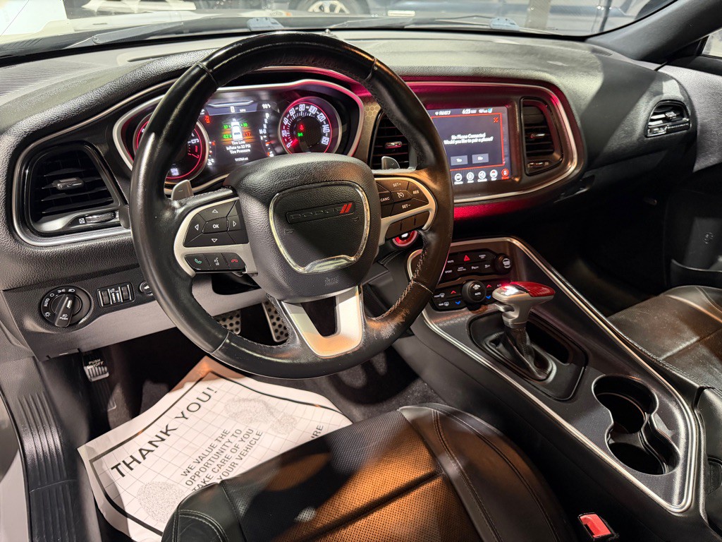 2017 Dodge Challenger Image 21