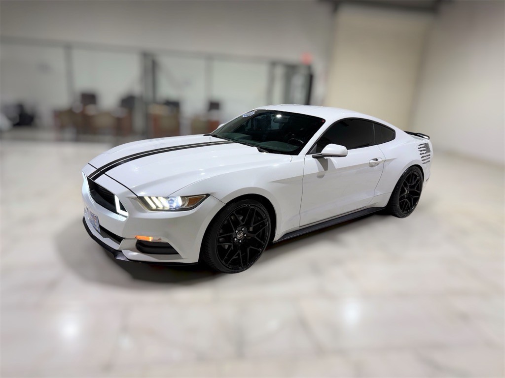 2017 Ford Mustang Image 1