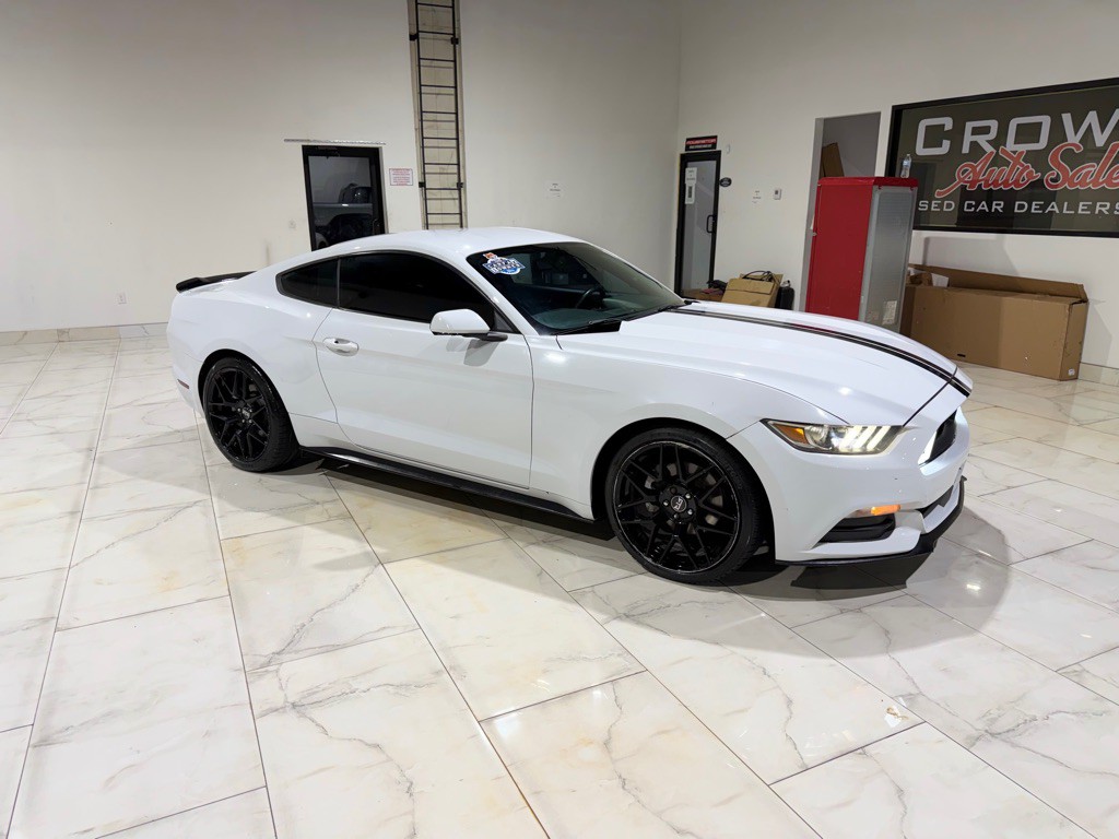 2017 Ford Mustang Image 3