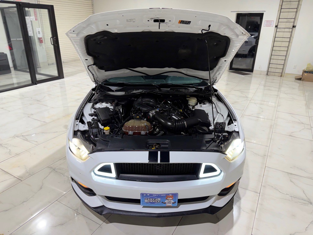 2017 Ford Mustang Image 4
