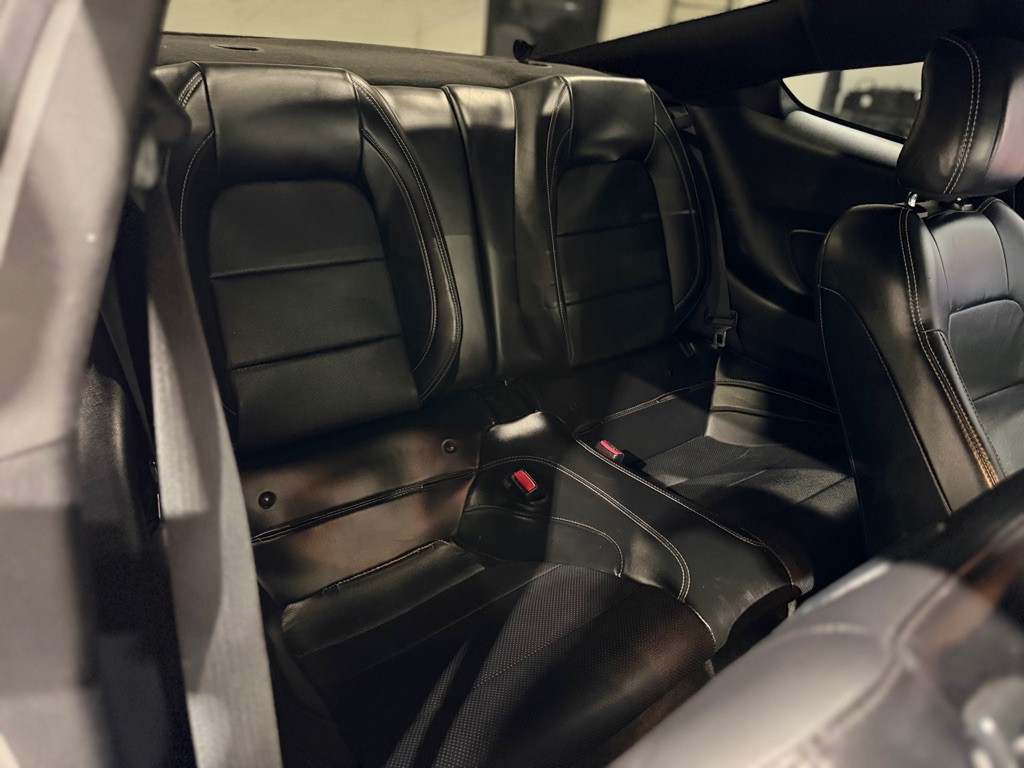 2017 Ford Mustang Image 13