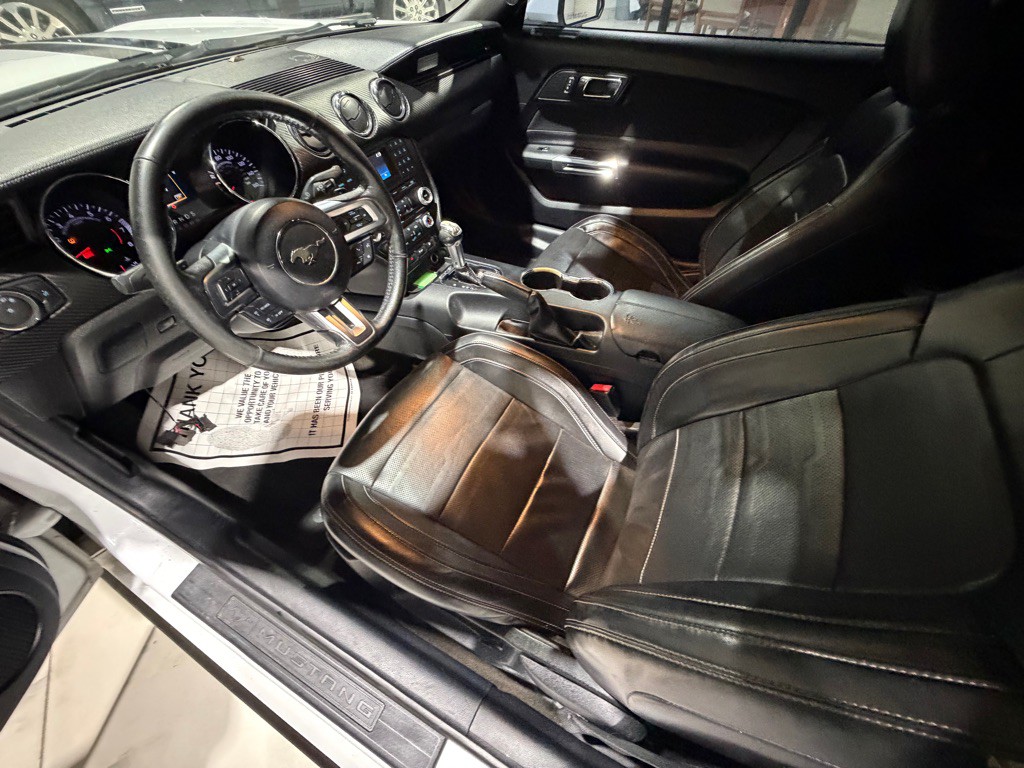 2017 Ford Mustang Image 15
