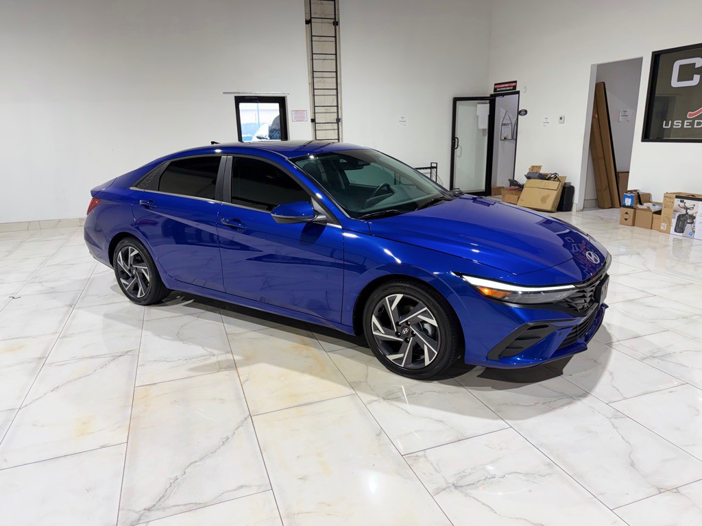 2026 Hyundai Elantra Image 4